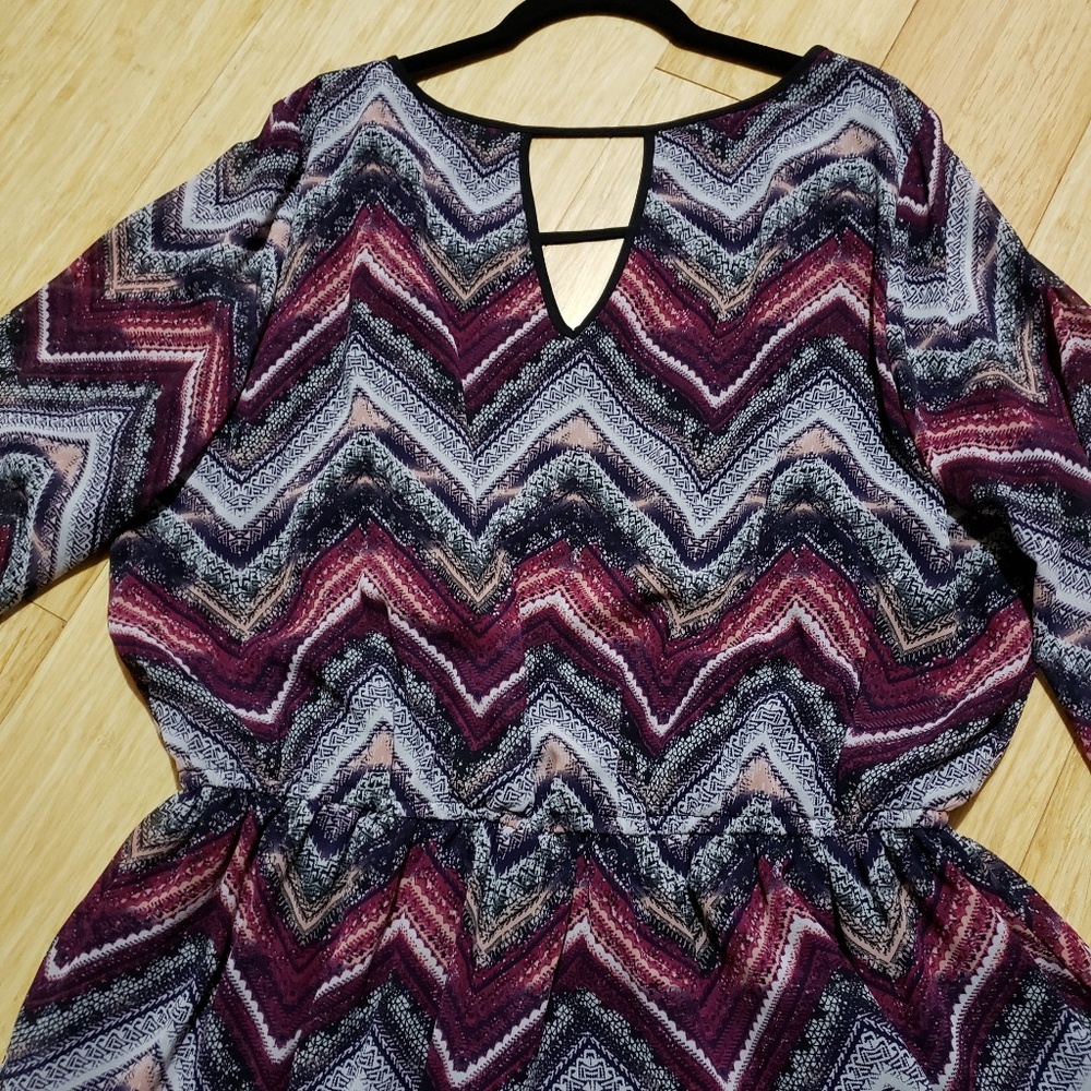 Born Famous long sleeved dress - Picture 4 of 4